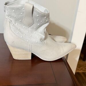 Women's White Suede Western Ankle Booties